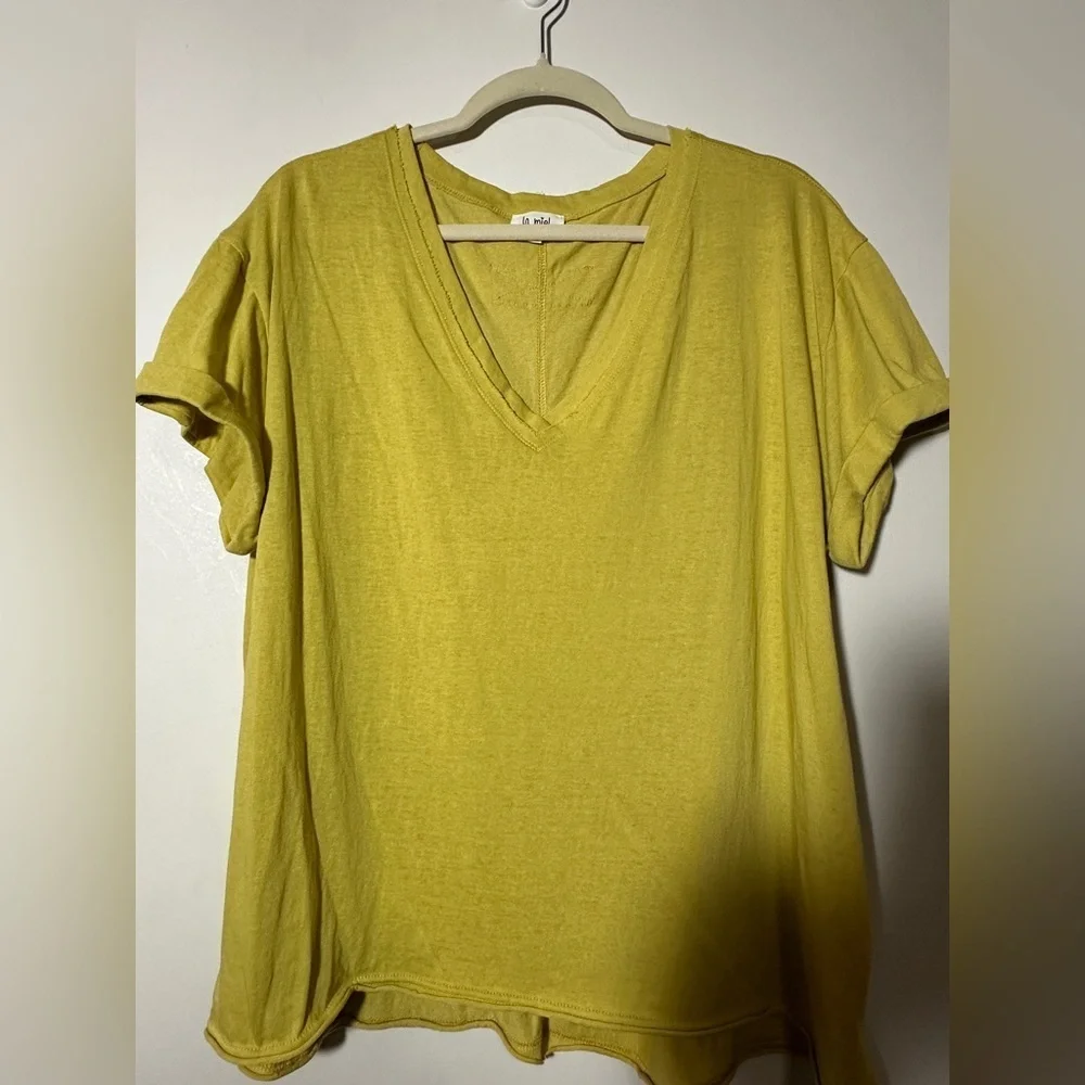 La Miel V-Neck Raw Hem Cuffed Sleeves Top Casual Streetwear Summer size Medium